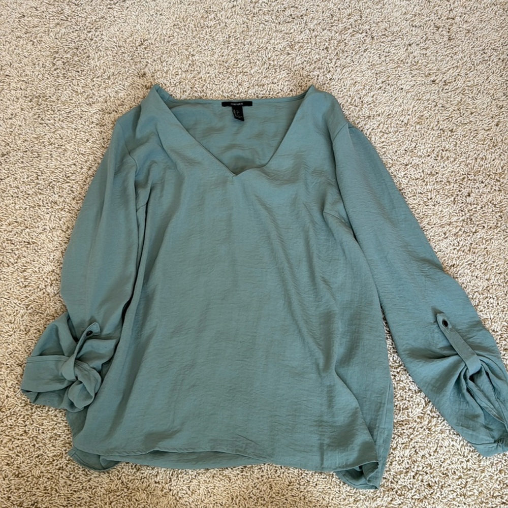 Forever 21 Women’s Sage Green V-Neck Chiffon Long Sleeve Shirt Size Large